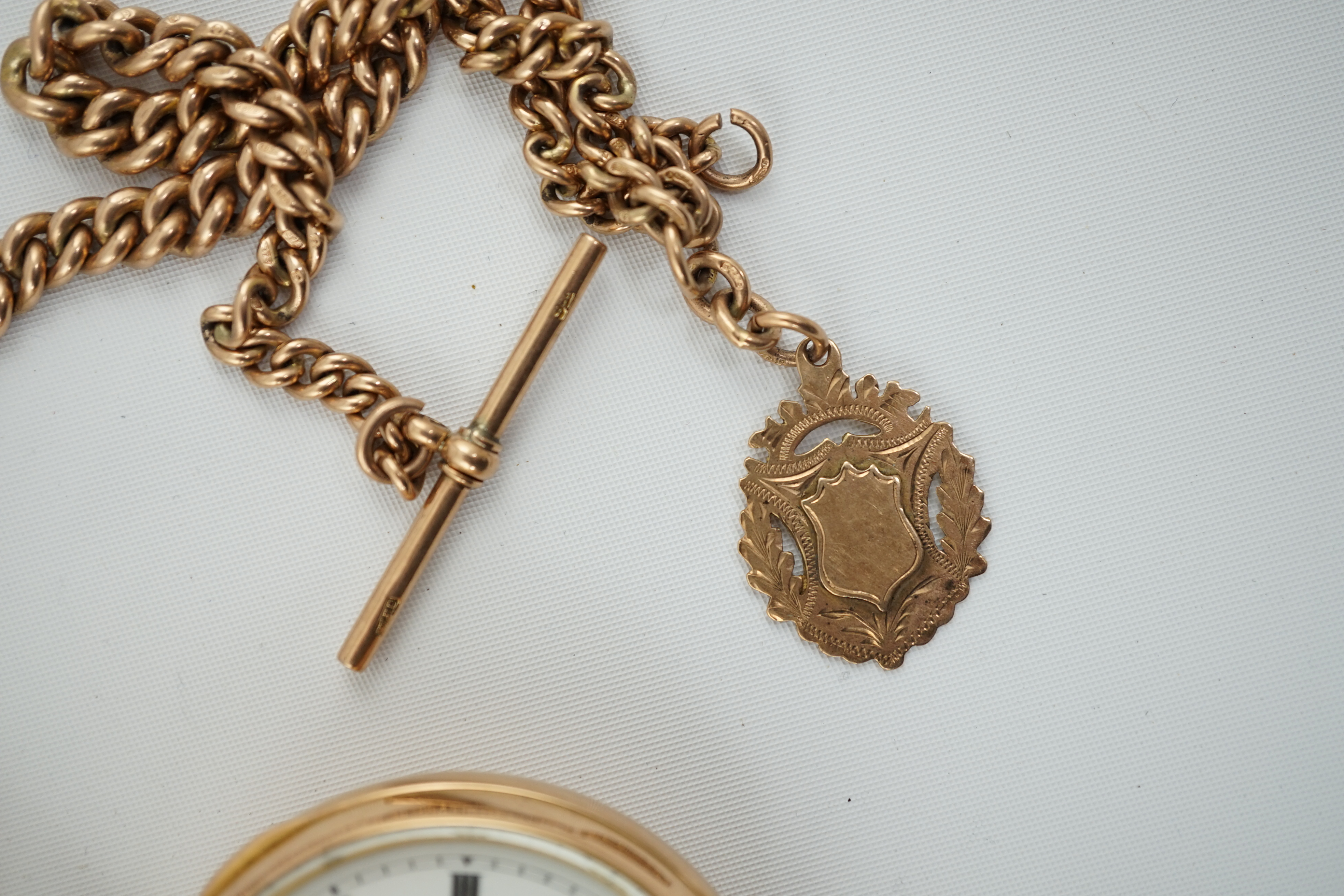 A George V 9ct gold English Lever open face keyless pocket watch